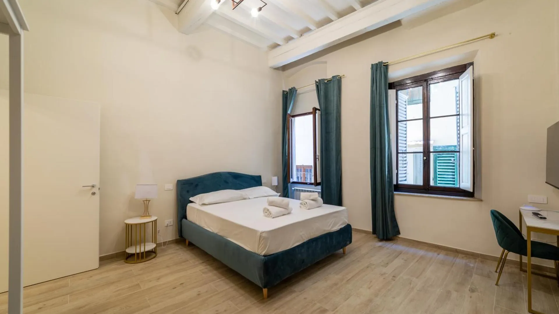 Appartamento Via Deineri 22 Florence Italy